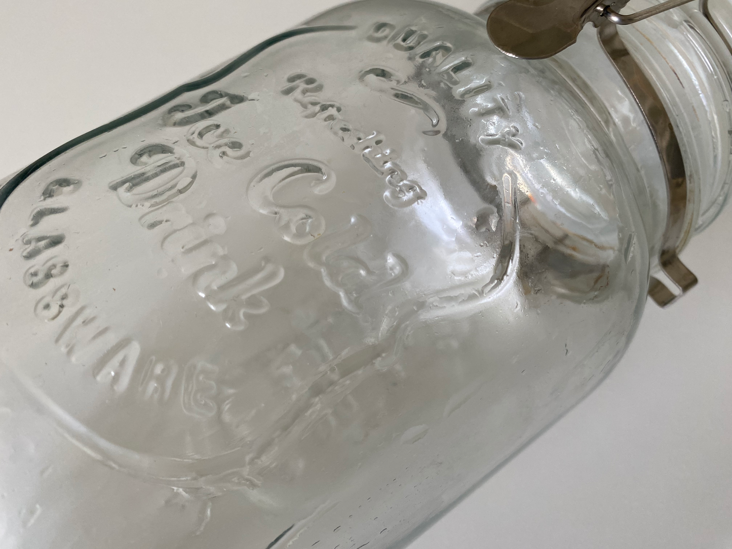 Glasdispenser med tappehane